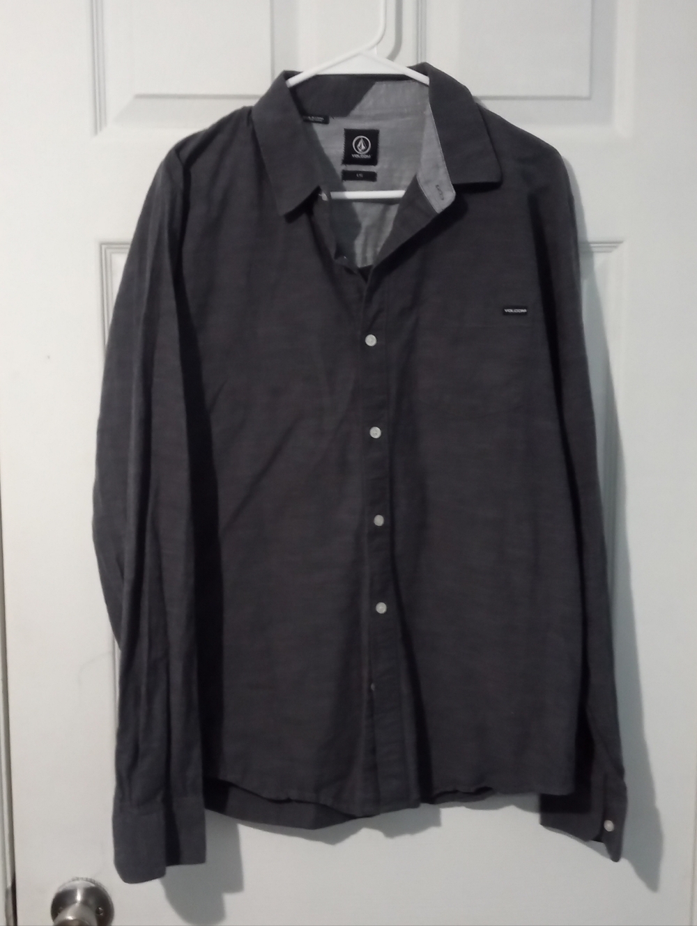 Volcom Men's Dark Gray Button-Up Shirt